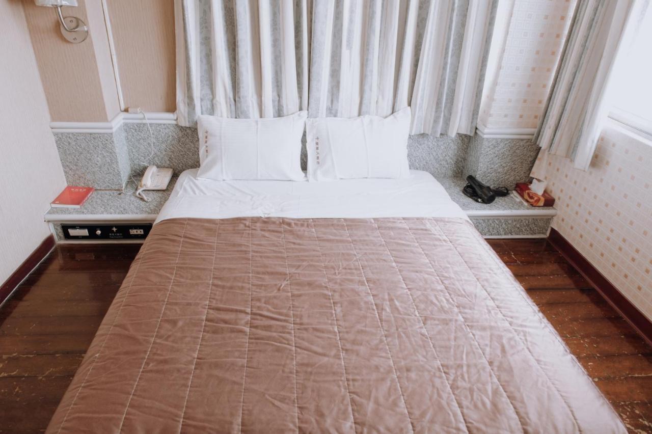 Tong Hsin Hotel Pingtung Ngoại thất bức ảnh