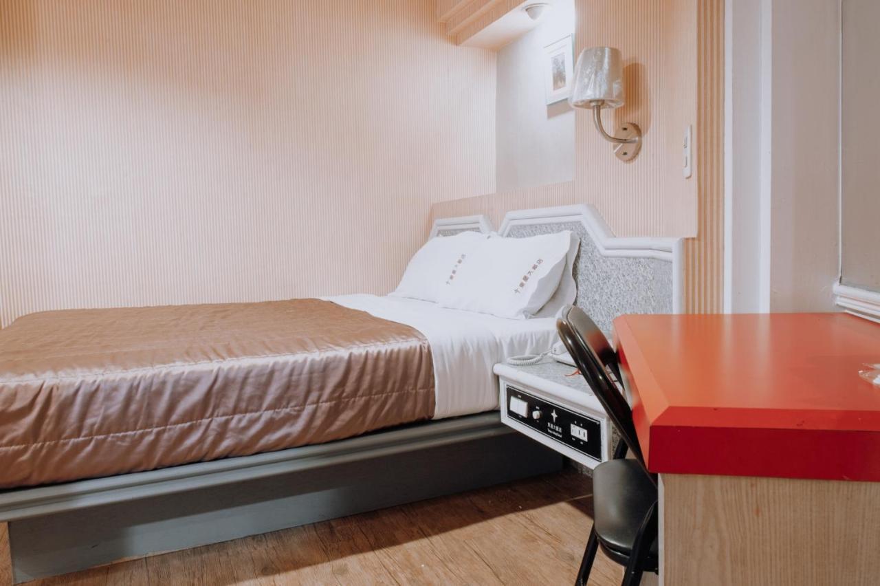 Tong Hsin Hotel Pingtung Ngoại thất bức ảnh