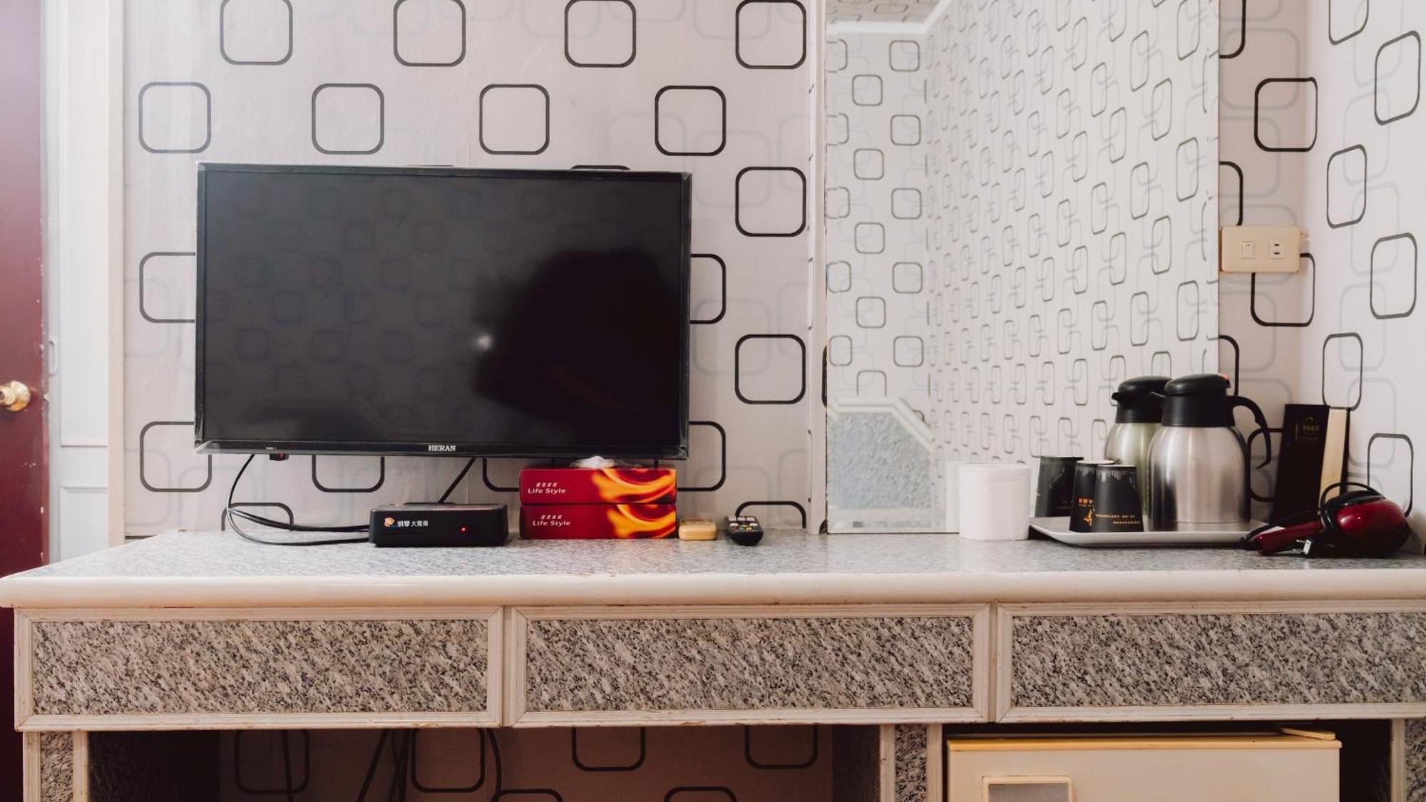 Tong Hsin Hotel Pingtung Ngoại thất bức ảnh